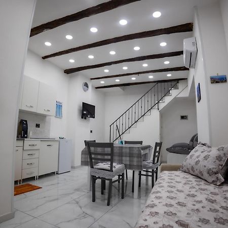 Royal Spaccanapoli Apartment Exterior foto