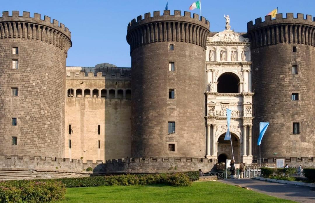Royal Spaccanapoli Apartment Exterior foto